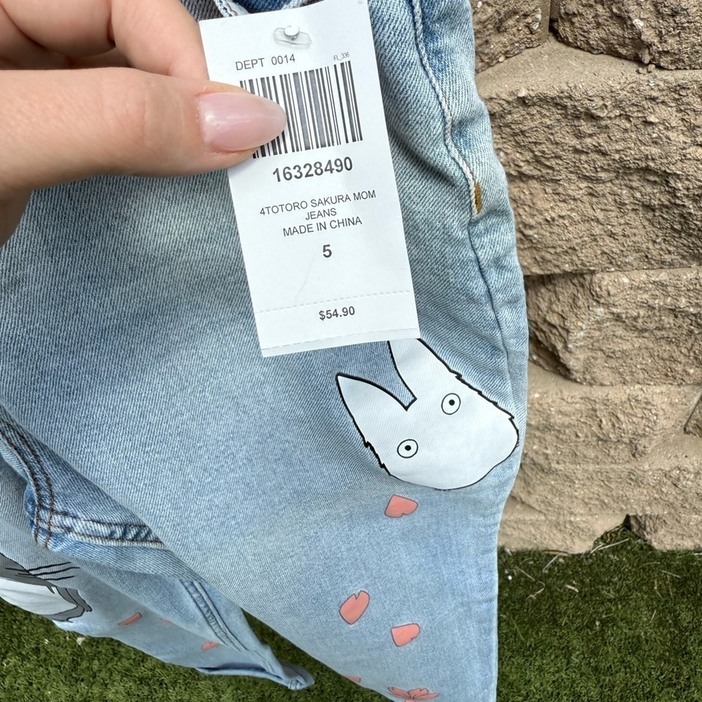 Light Blue Jeans with Totoro Sakura Design NWT size 5 (juniors) - Picture 3 of 5